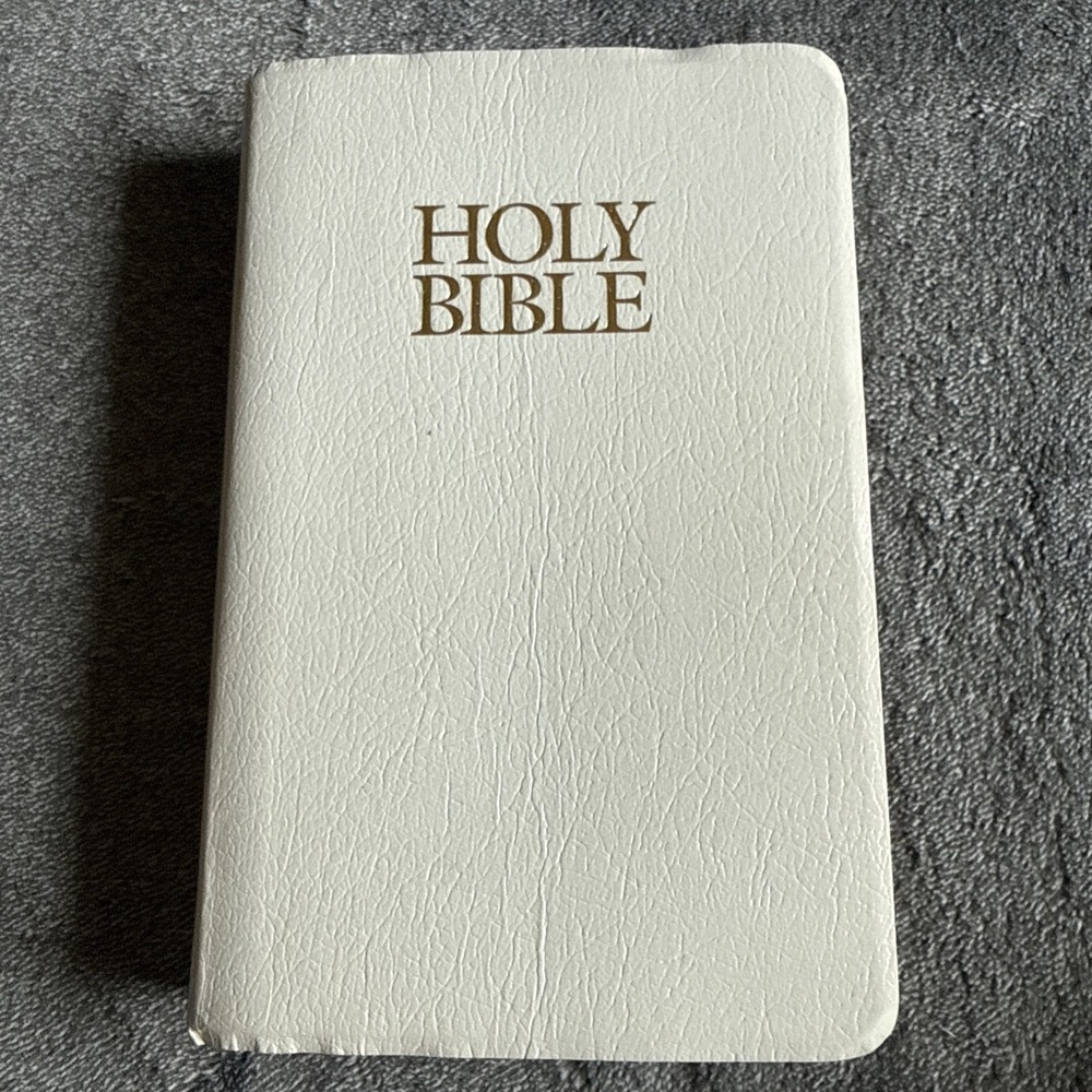 VTG Holy Bible NIV With Helps Words of Christ in Red Letter Zondervan 1984 White